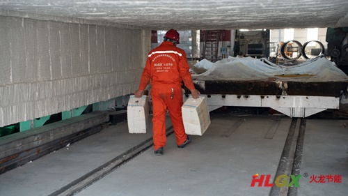 可变容退火炉保温